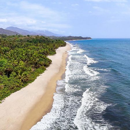 Hostal Mocambo Beach Guachaca Екстер'єр фото