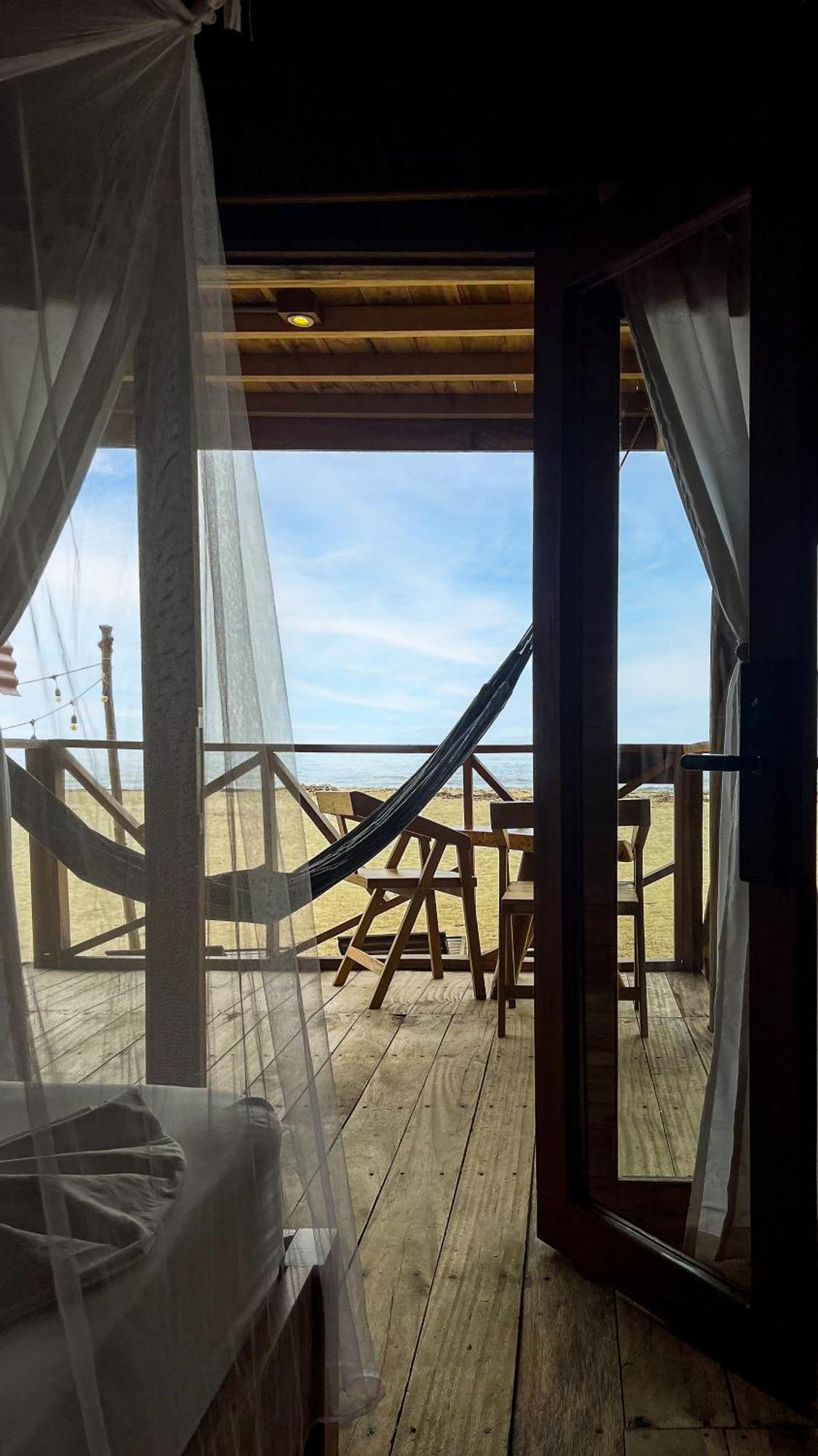 Hostal Mocambo Beach Guachaca Екстер'єр фото