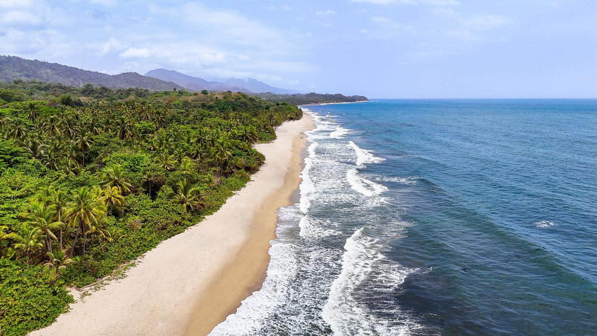 Hostal Mocambo Beach Guachaca Екстер'єр фото