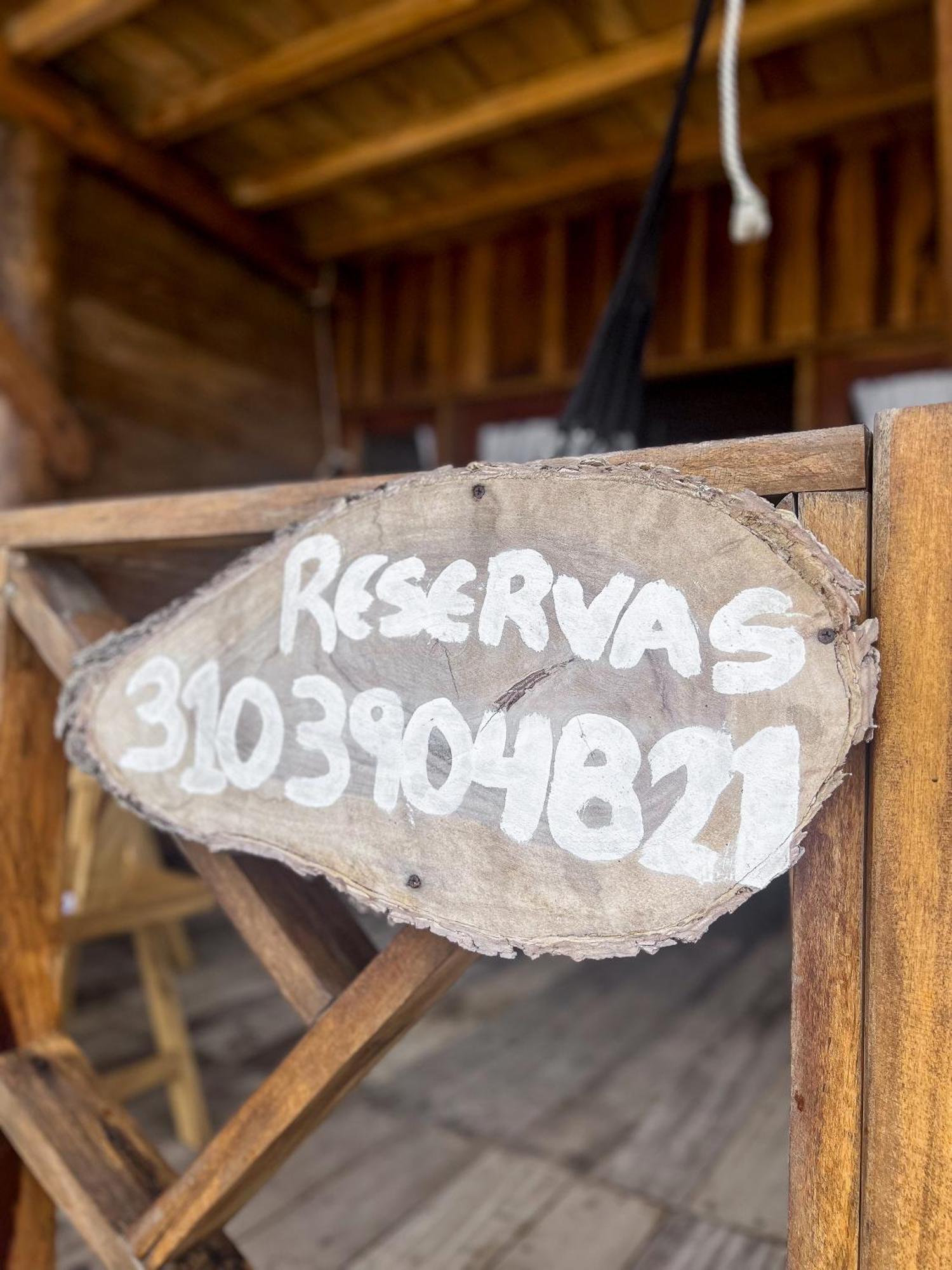 Hostal Mocambo Beach Guachaca Екстер'єр фото