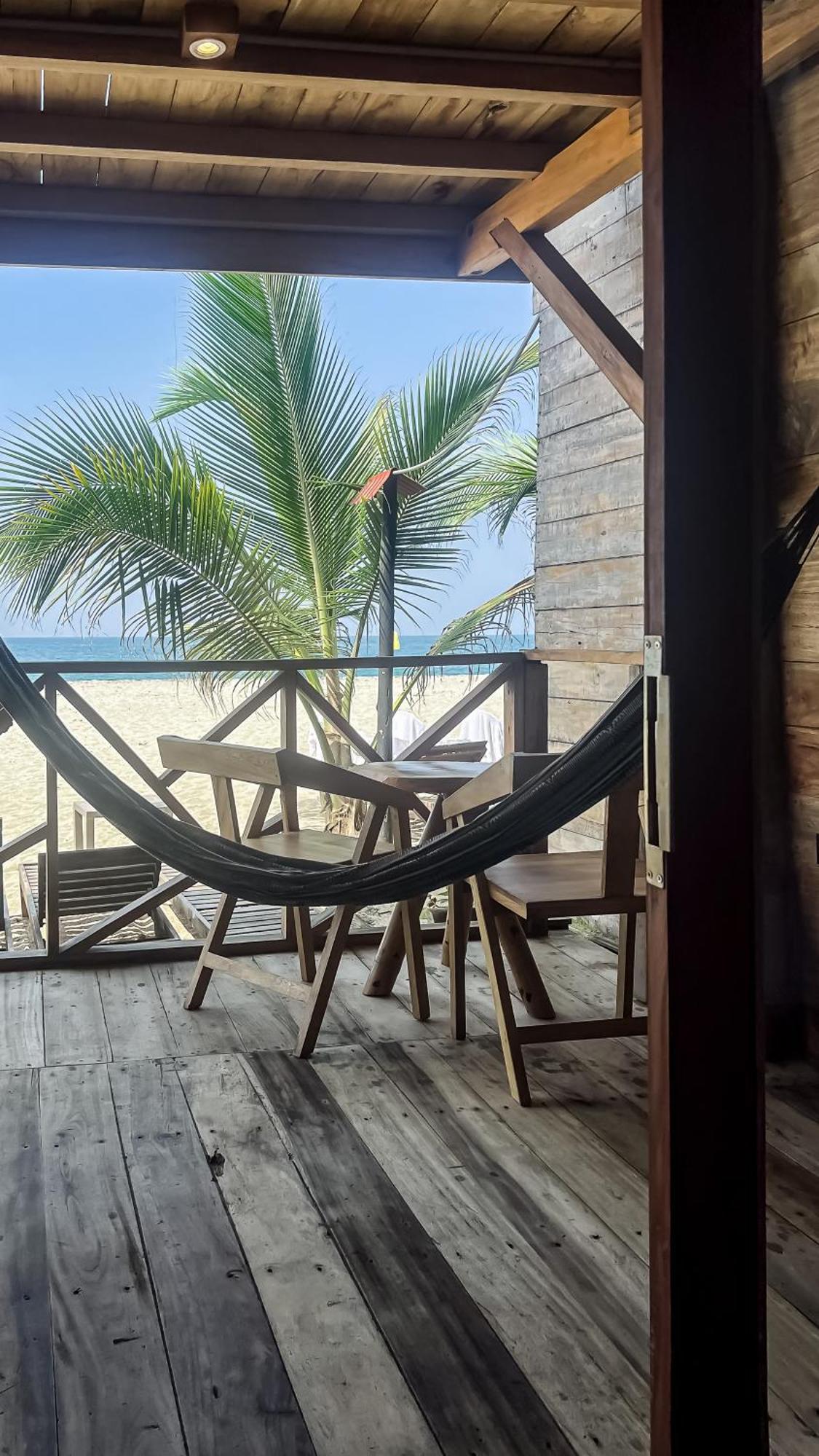 Hostal Mocambo Beach Guachaca Екстер'єр фото