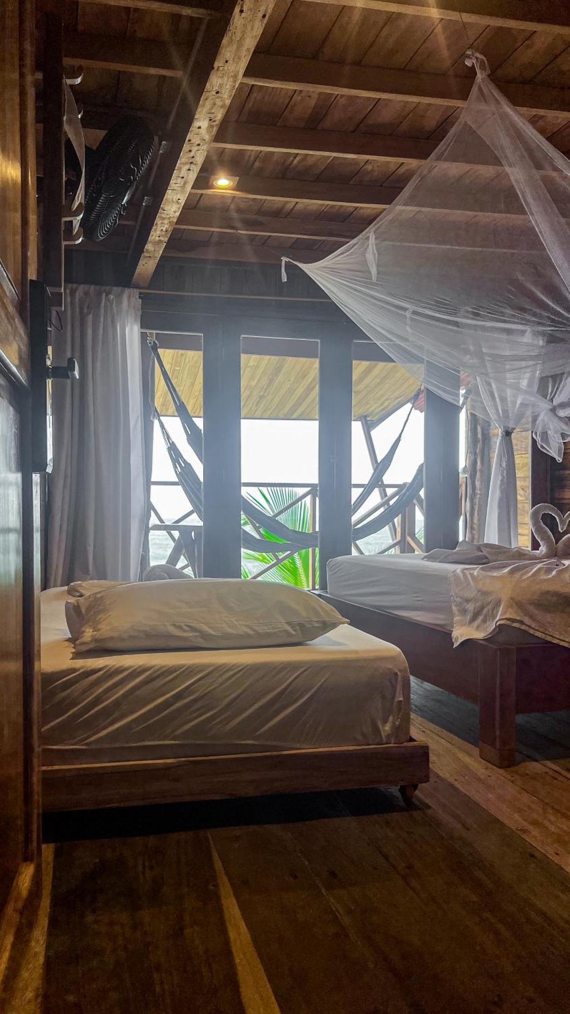 Hostal Mocambo Beach Guachaca Екстер'єр фото