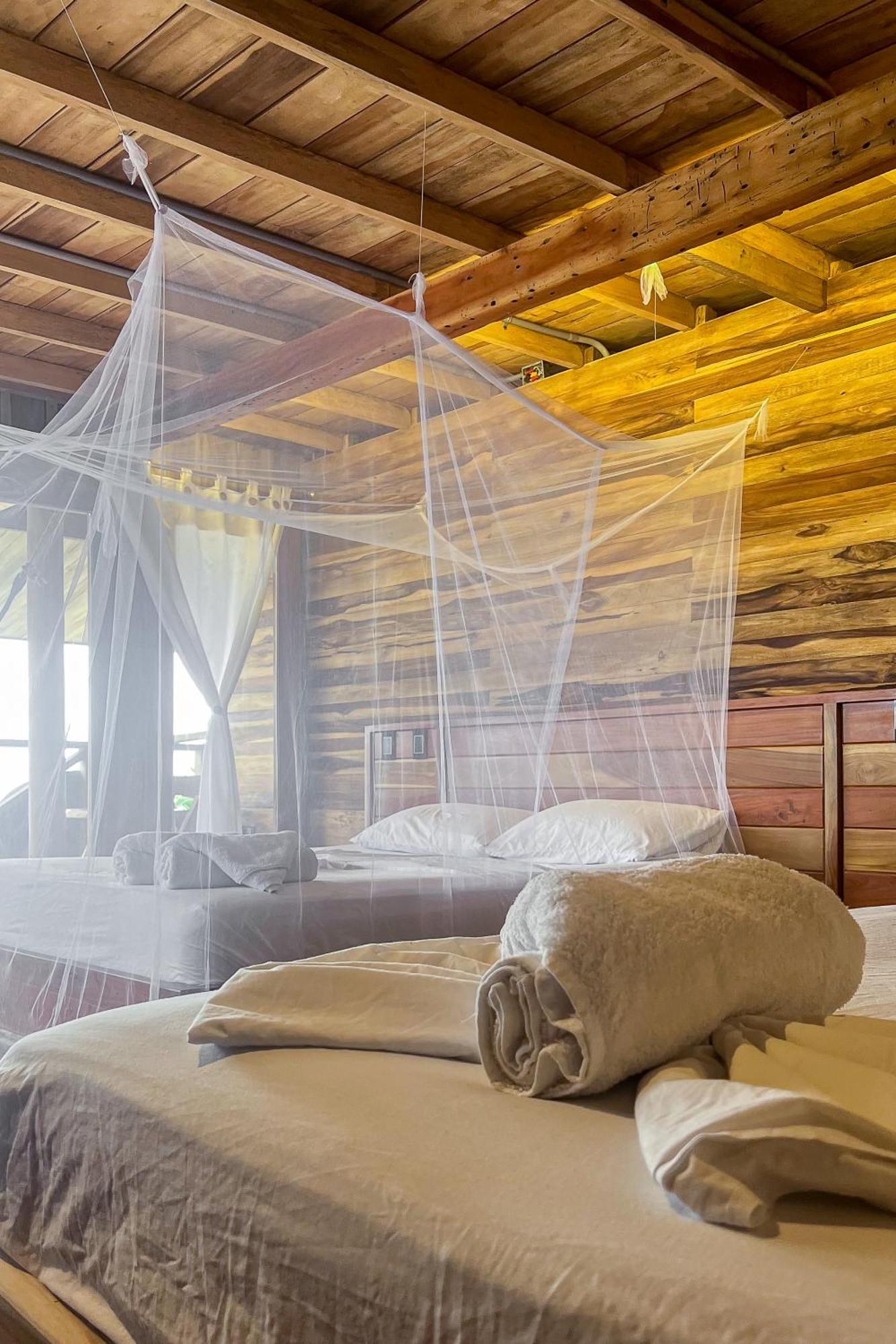 Hostal Mocambo Beach Guachaca Екстер'єр фото