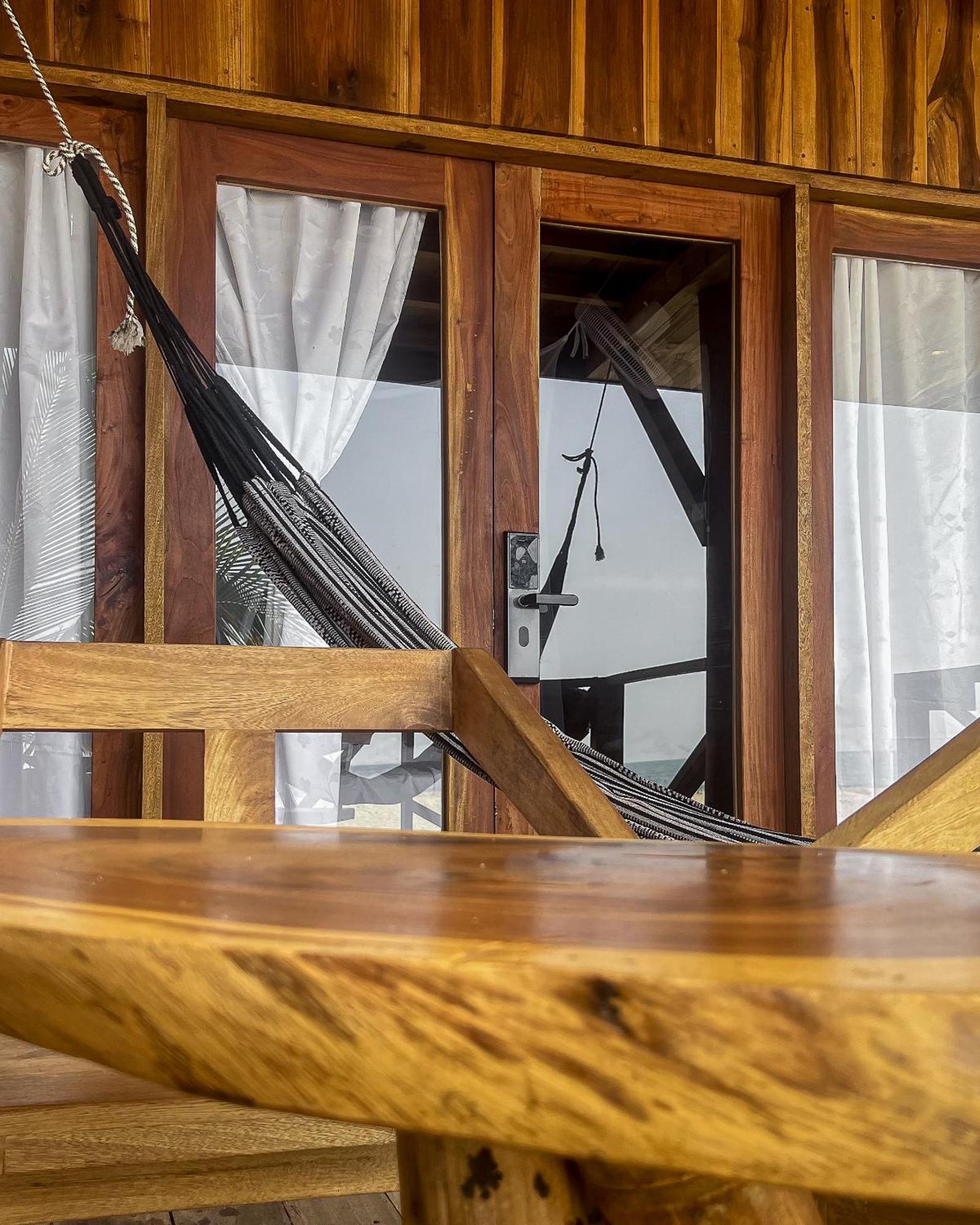 Hostal Mocambo Beach Guachaca Екстер'єр фото